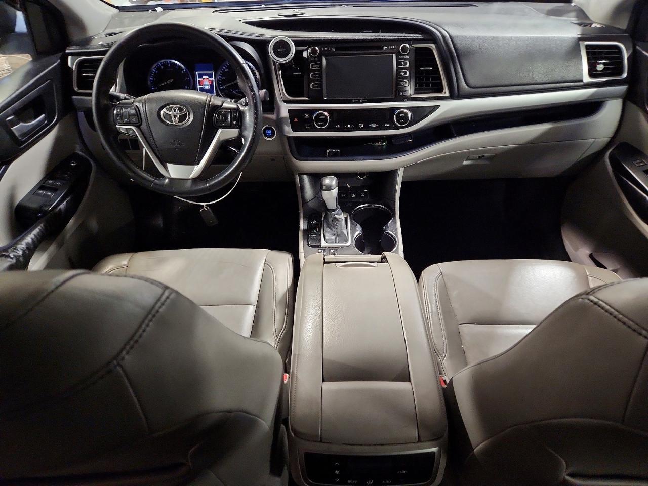 2015 TOYOTA HIGHLANDER