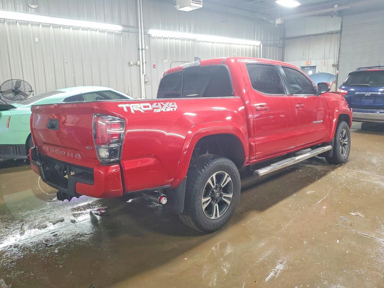 2017 TOYOTA TACOMA