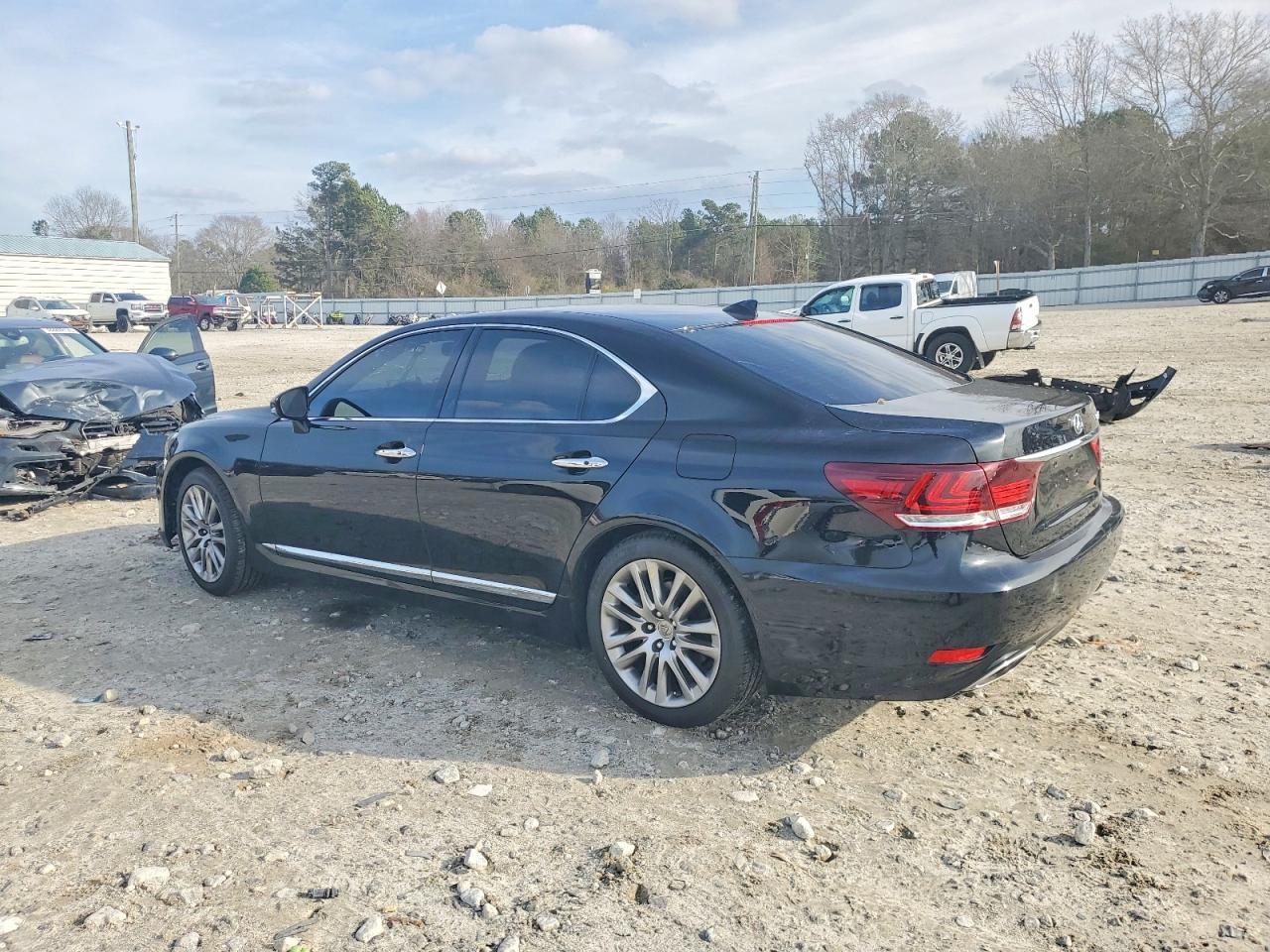 2017 LEXUS LS 460