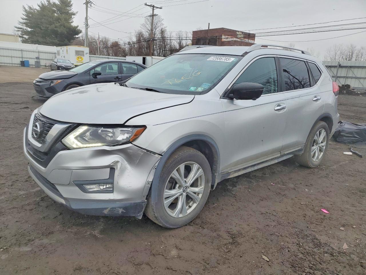 2017 NISSAN ROGUE