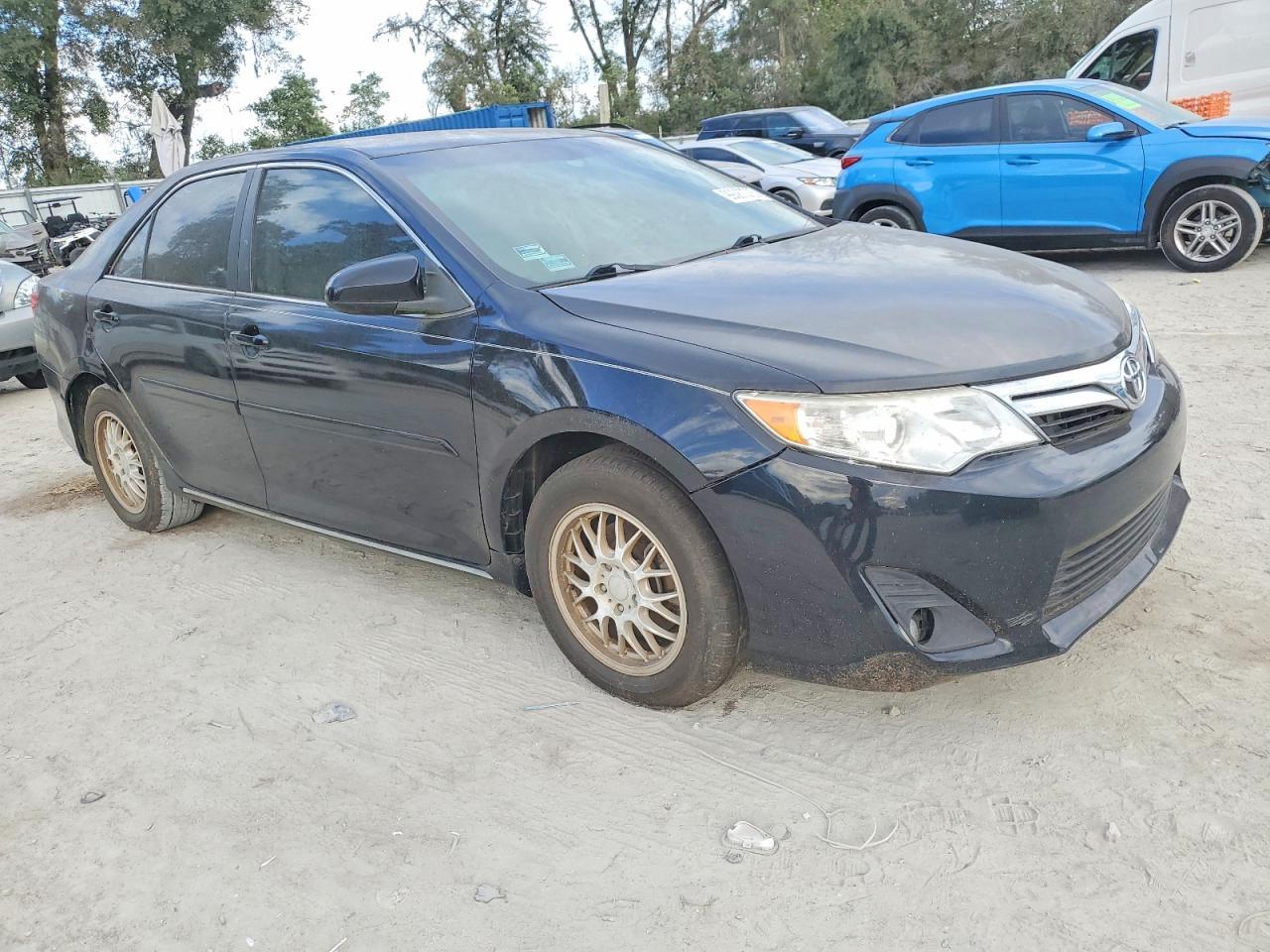 2014 TOYOTA CAMRY