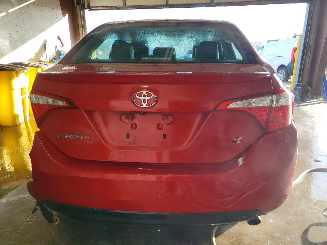 2015 TOYOTA COROLLA