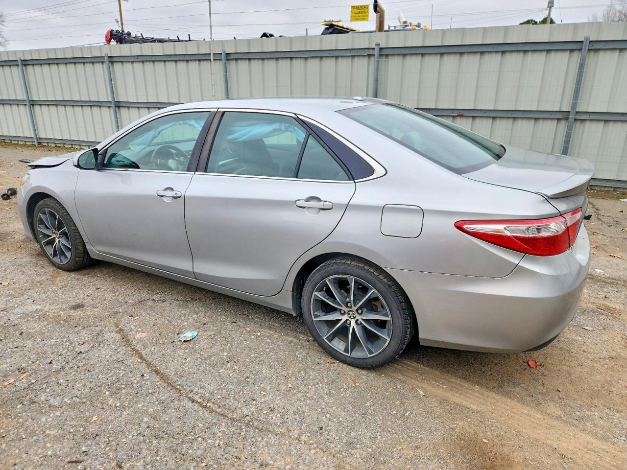 2016 TOYOTA CAMRY
