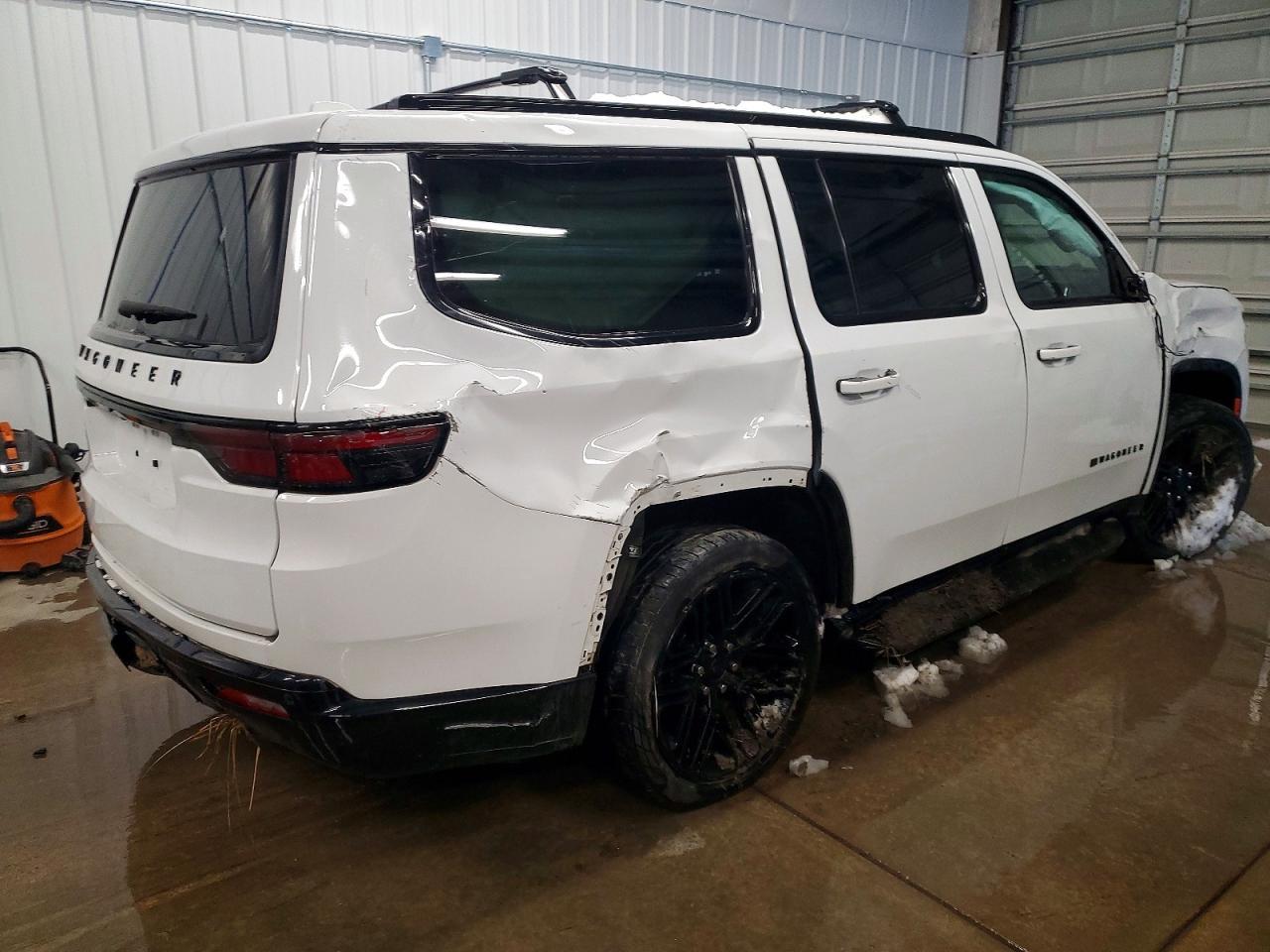 2022 JEEP Wagoneer