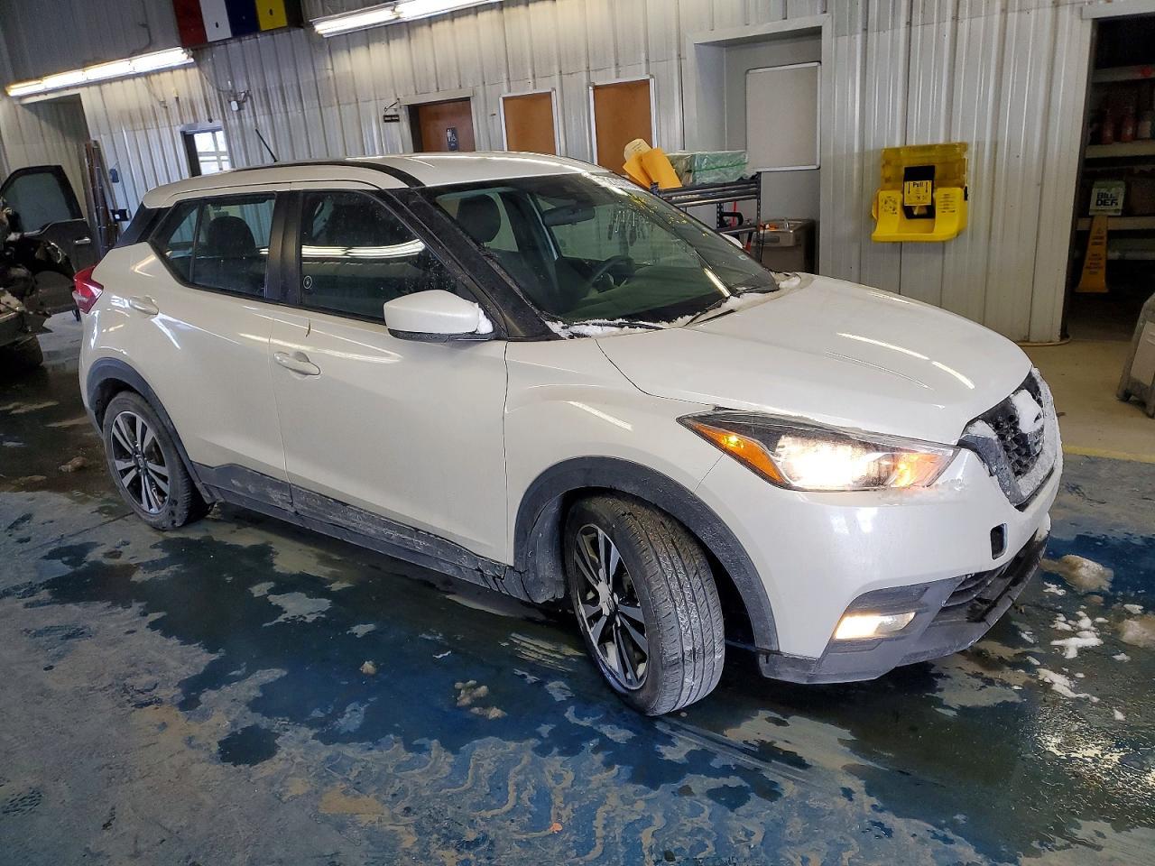 2020 NISSAN KICKS