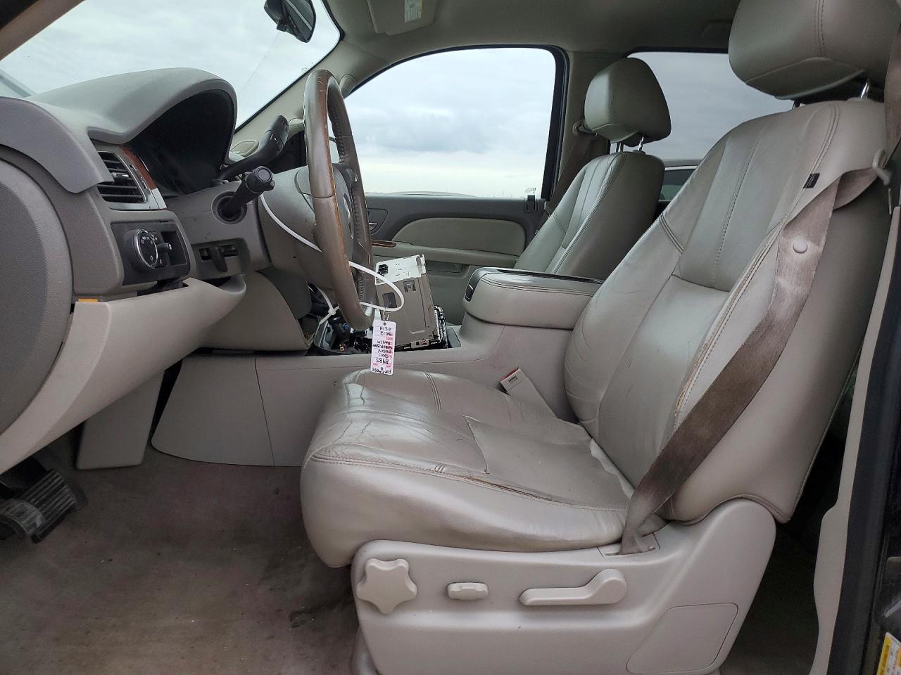 2011 CHEVROLET Suburban