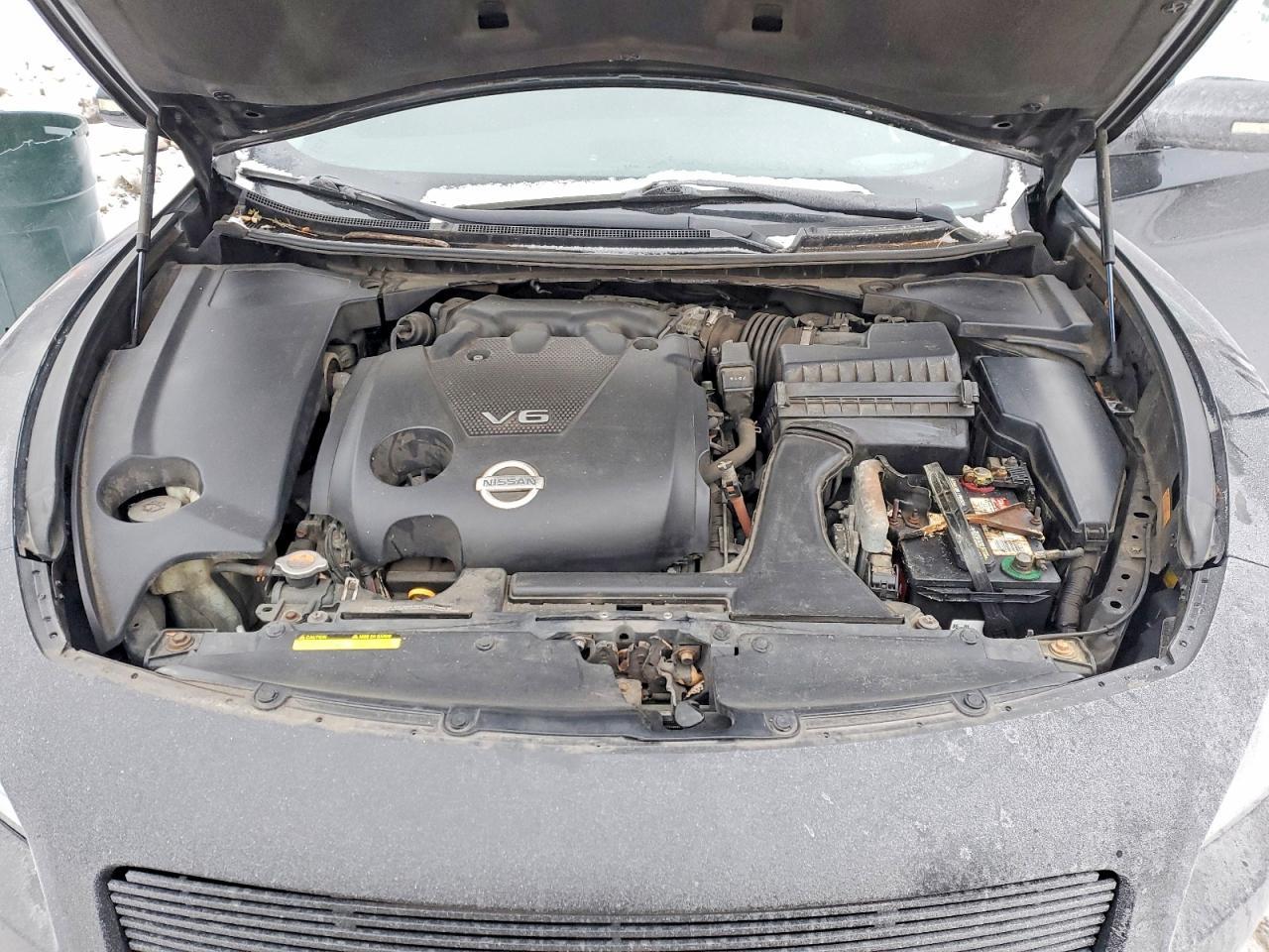 2010 NISSAN Maxima