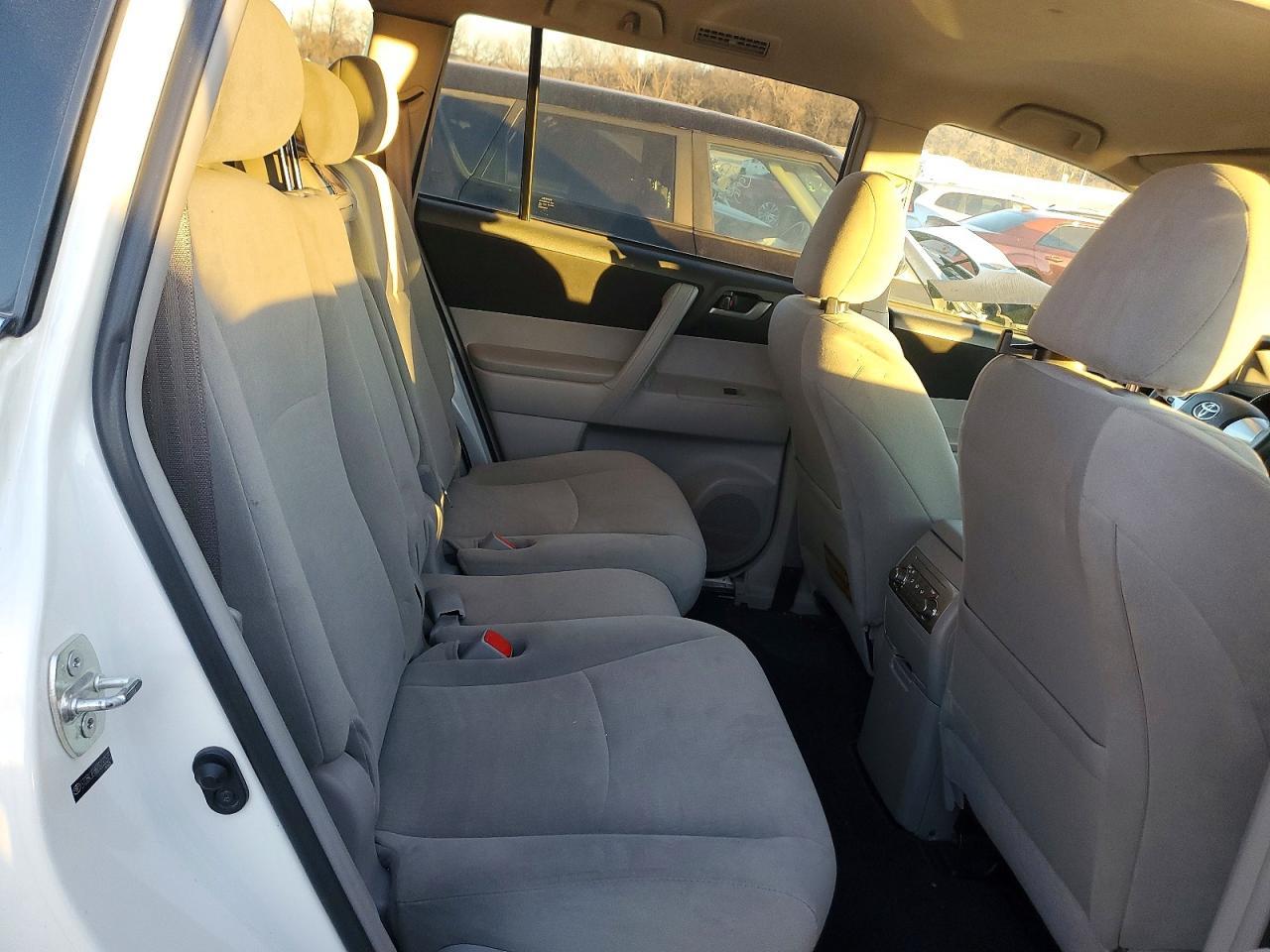 2013 TOYOTA HIGHLANDER