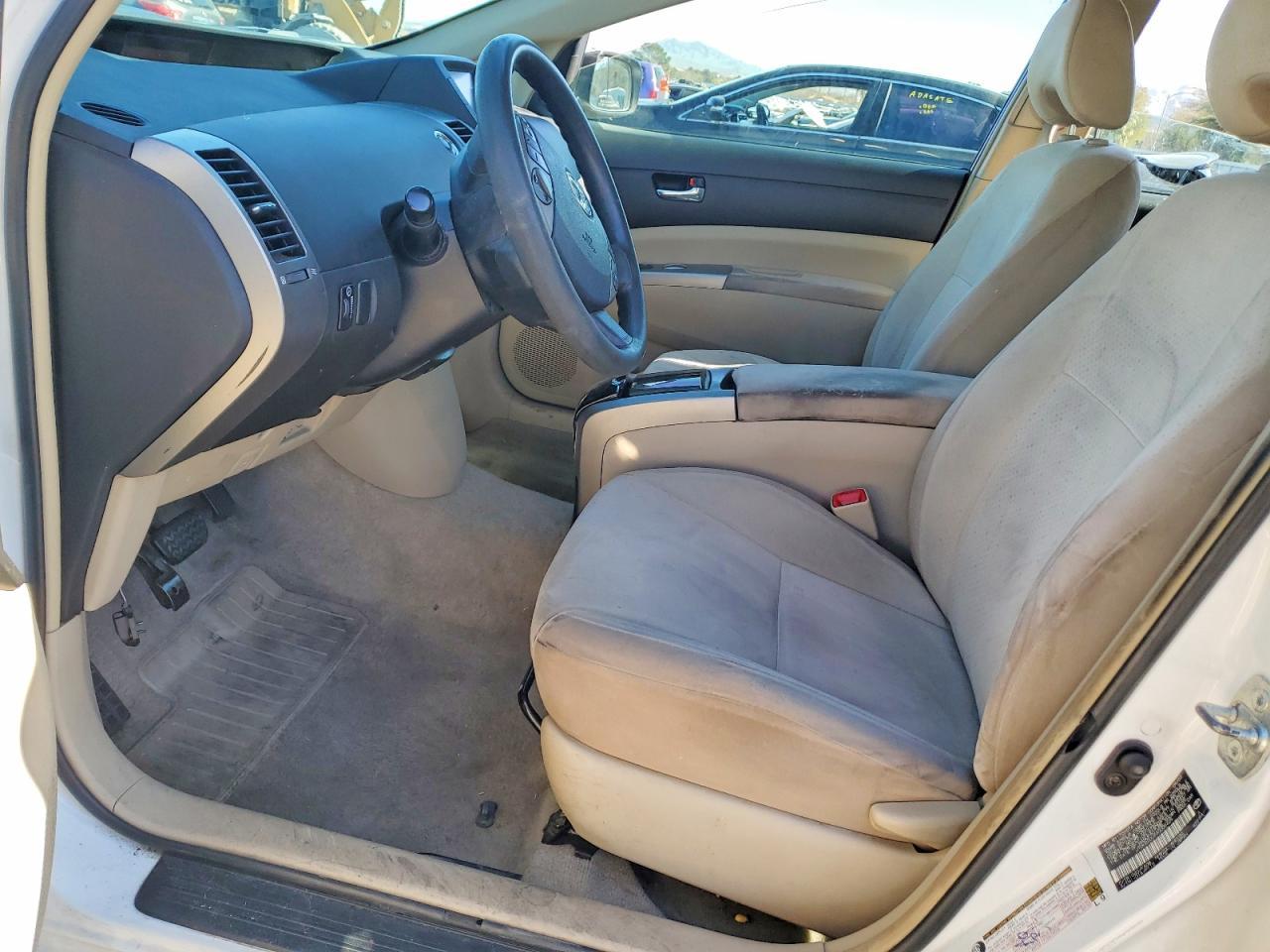 2004 TOYOTA PRIUS