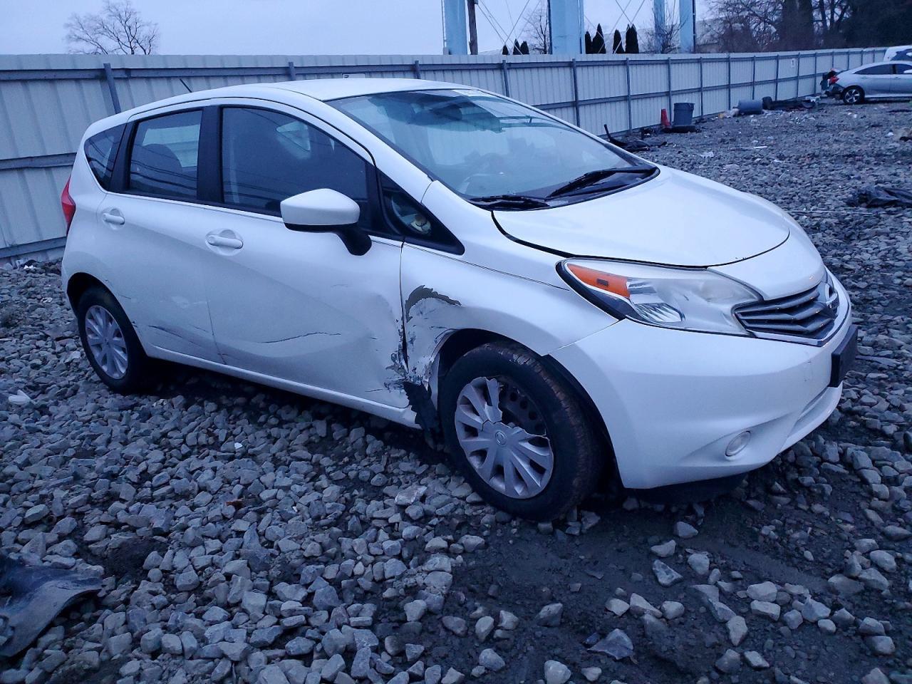 2015 NISSAN Versa Note