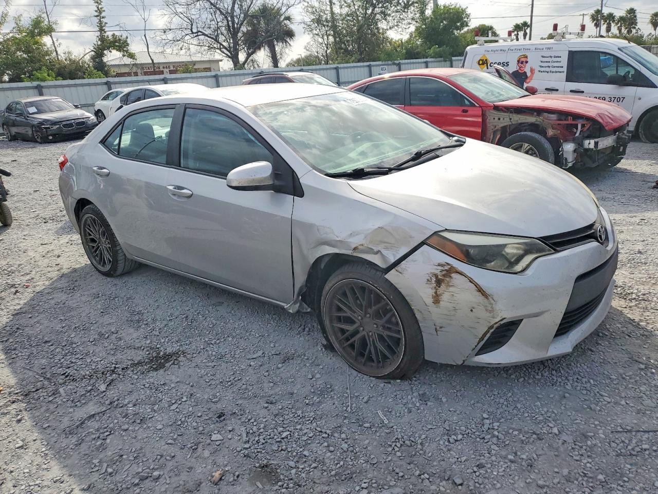 2014 TOYOTA COROLLA