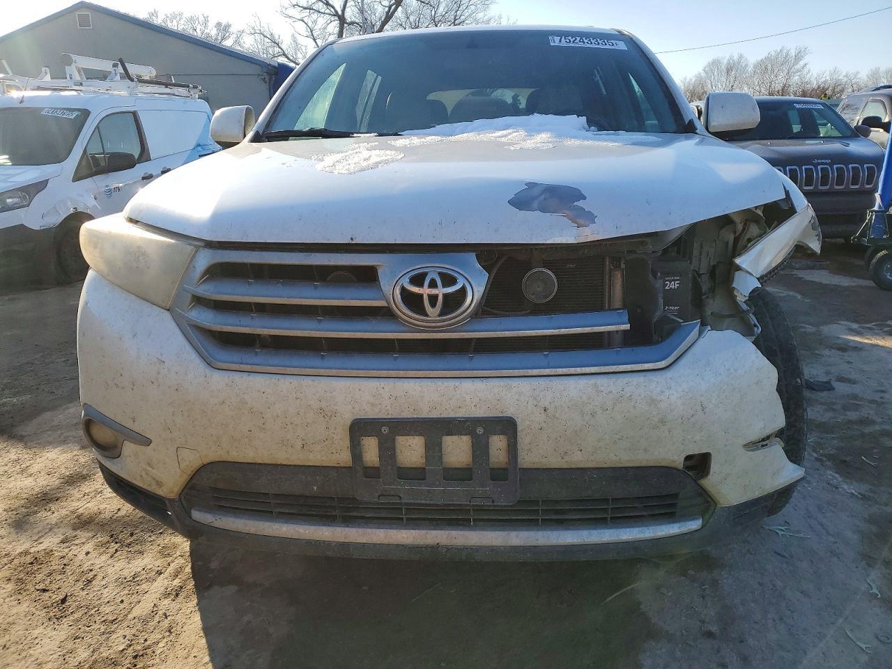2013 TOYOTA HIGHLANDER