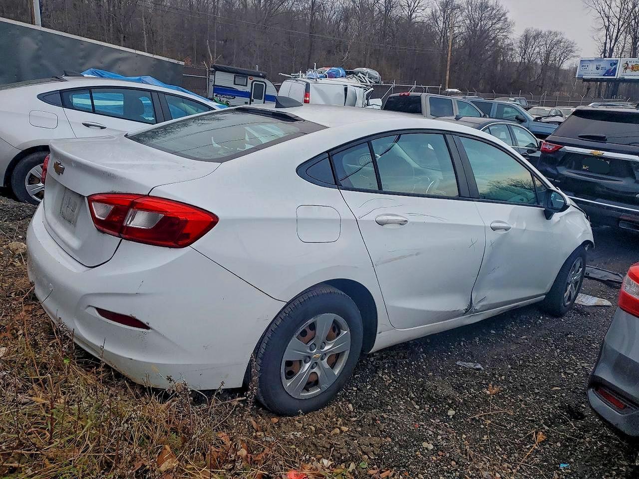 2016 CHEVROLET CRUZE