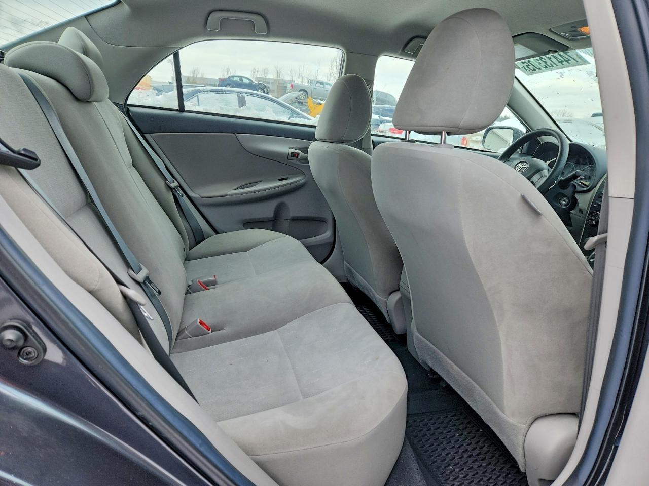 2011 TOYOTA COROLLA