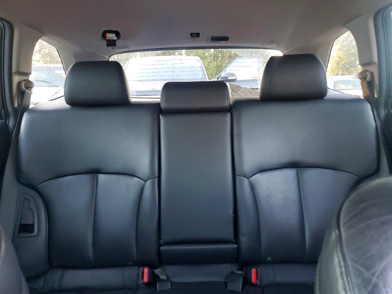 2013 SUBARU Outback