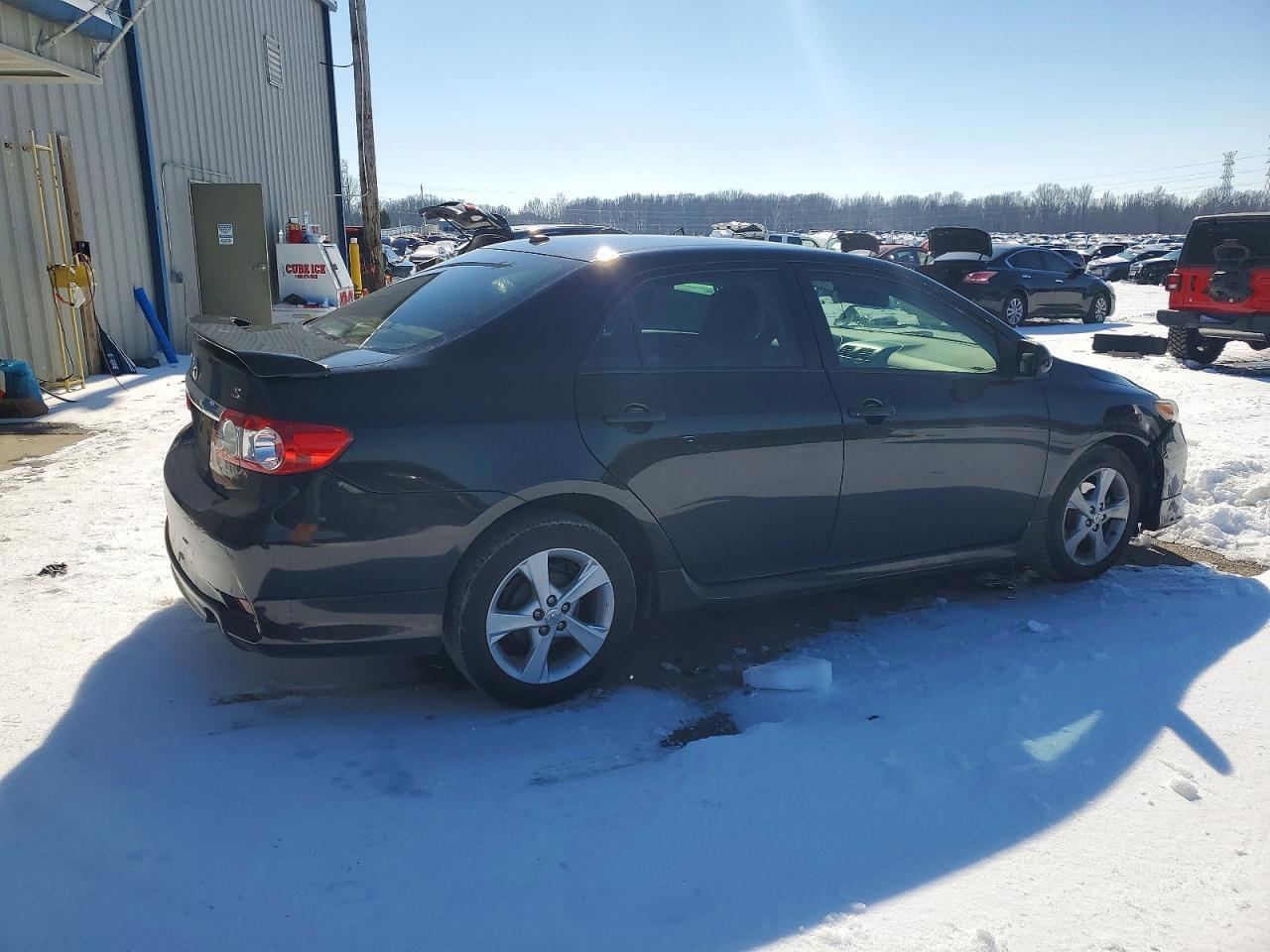2011 TOYOTA COROLLA