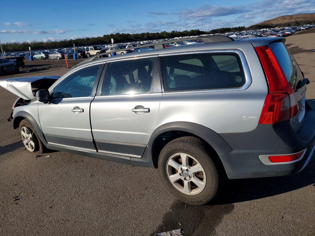 2010 VOLVO XC70
