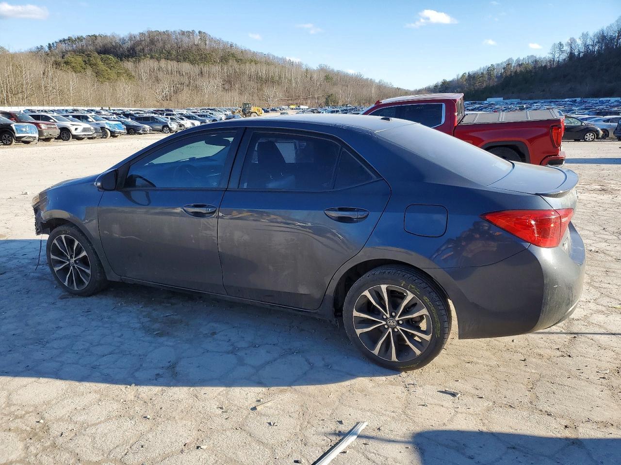 2017 TOYOTA COROLLA
