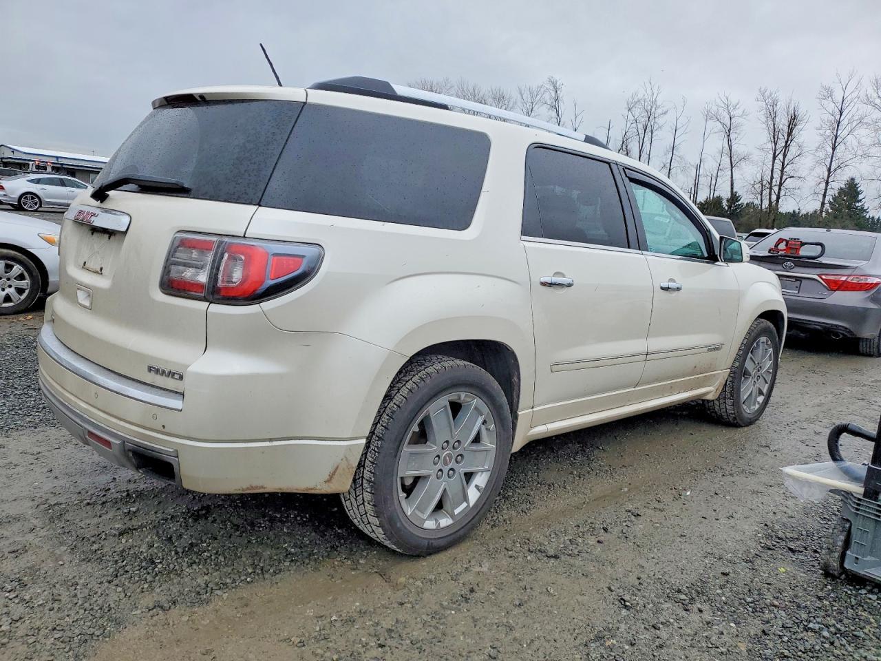 2013 GMC ACADIA