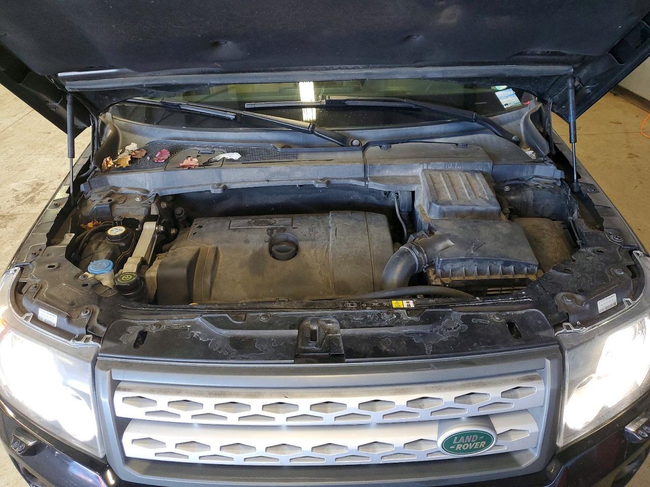 2011 LAND ROVER LR2