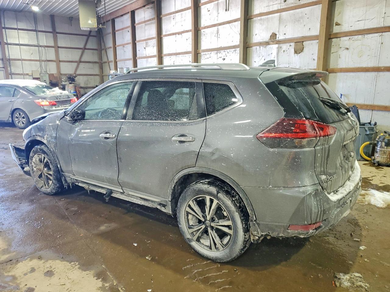2018 NISSAN ROGUE