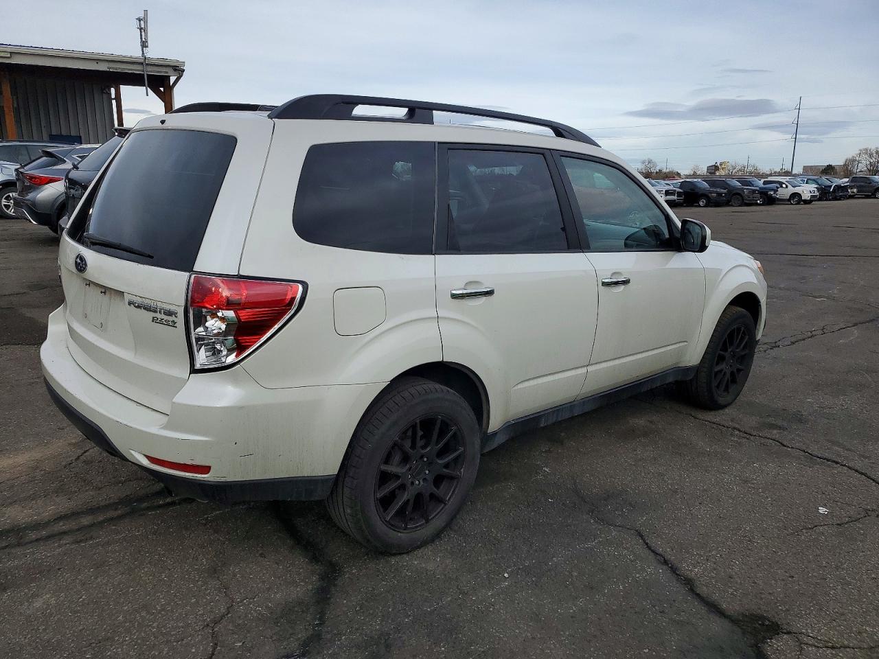 2011 SUBARU FORESTER