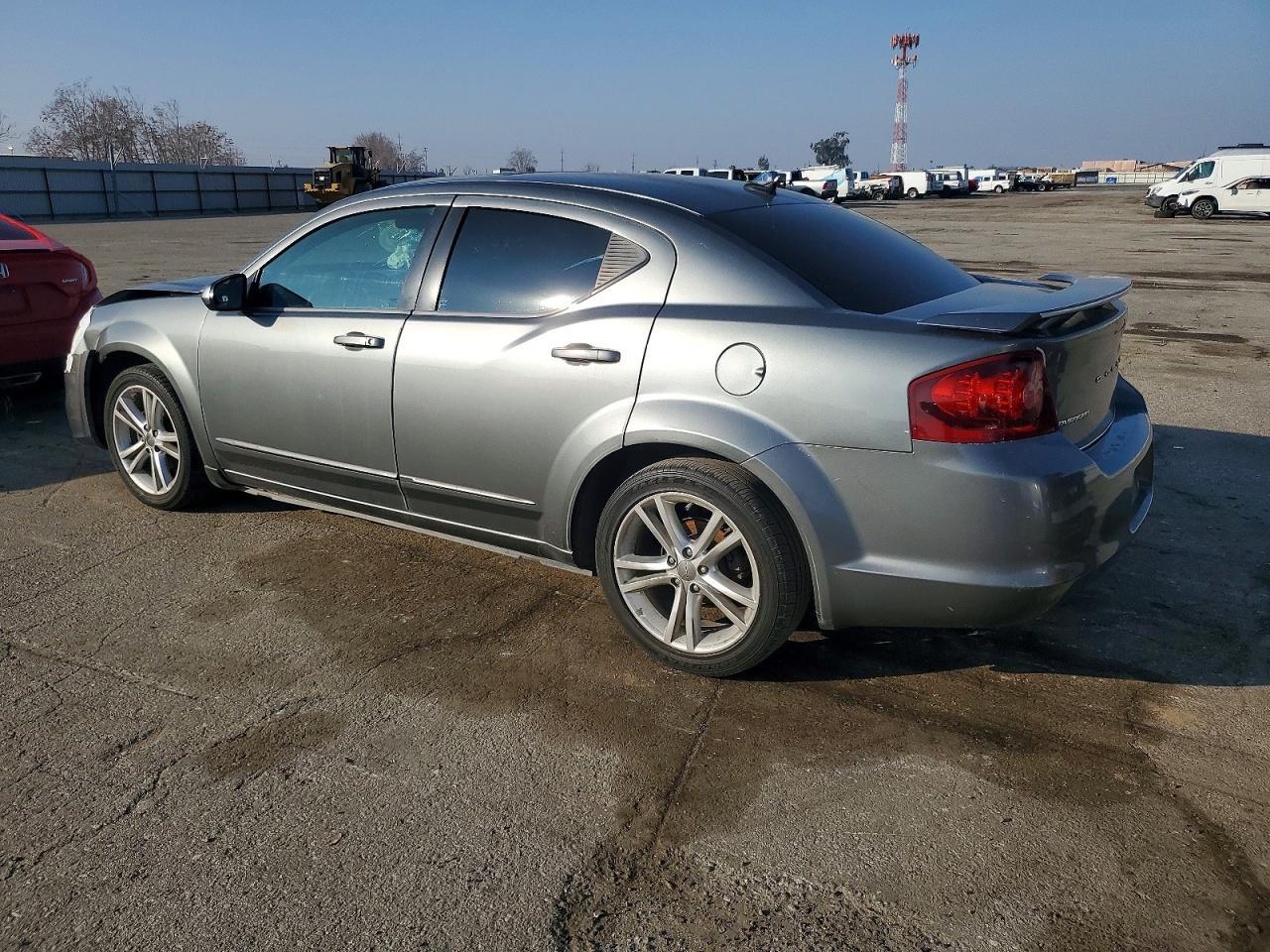 2011 DODGE Avenger