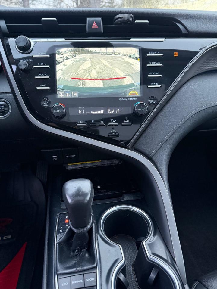 2019 TOYOTA CAMRY