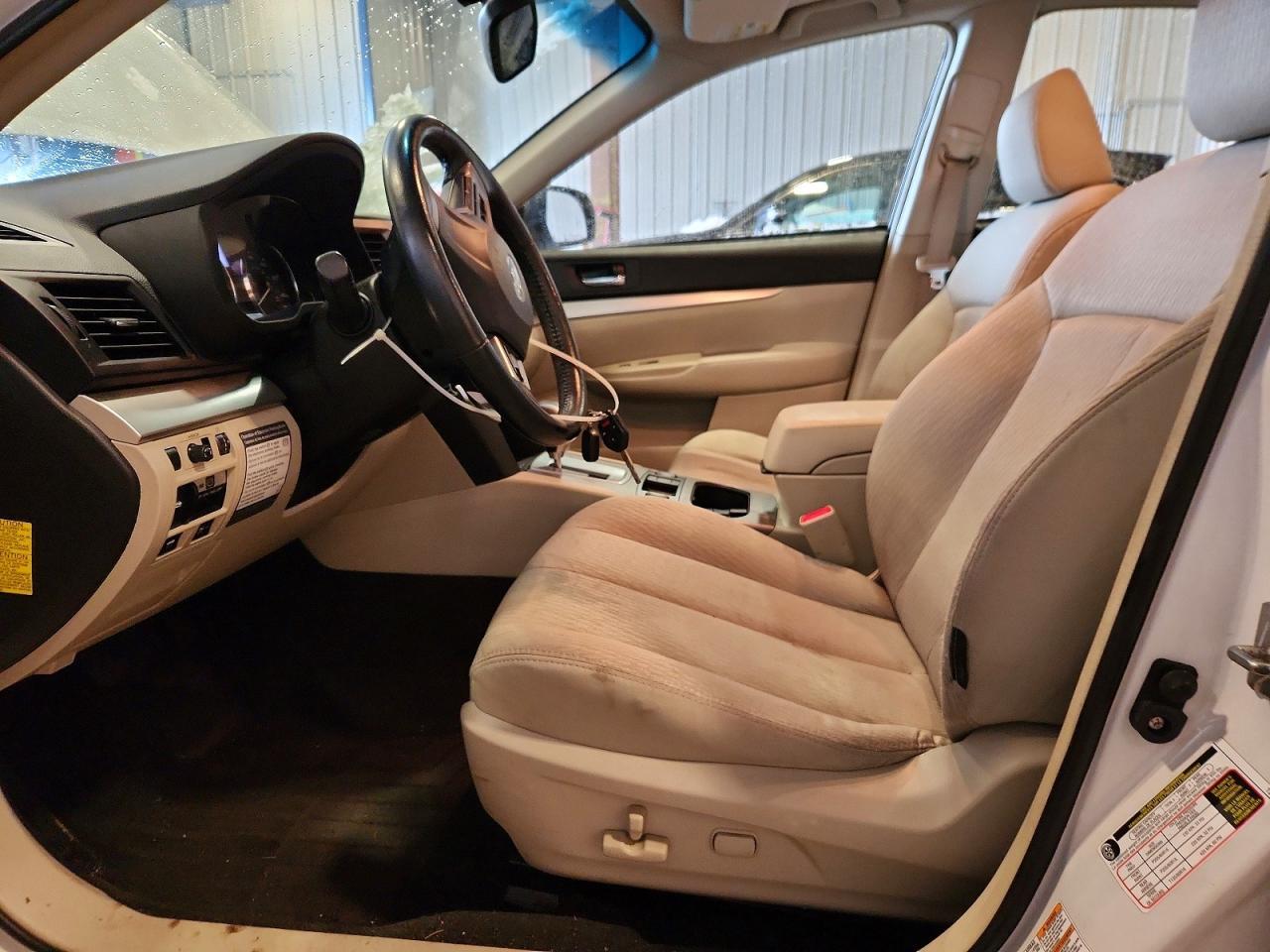 2012 SUBARU Legacy