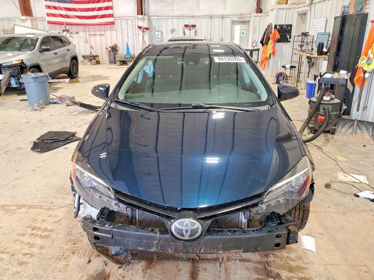 2017 TOYOTA COROLLA