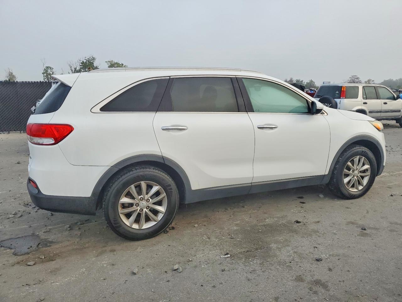 2017 KIA SORENTO