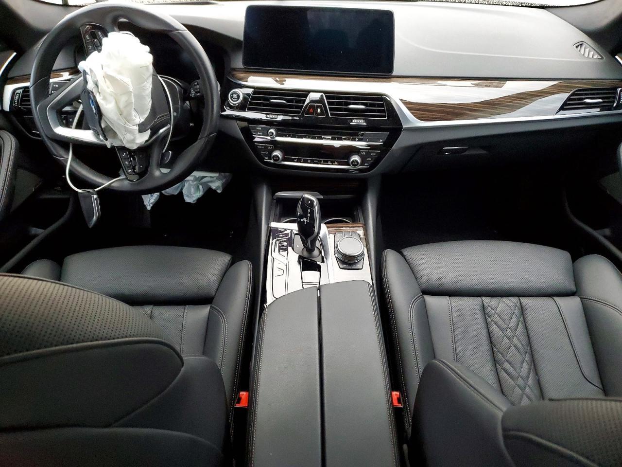 2023 BMW 530e