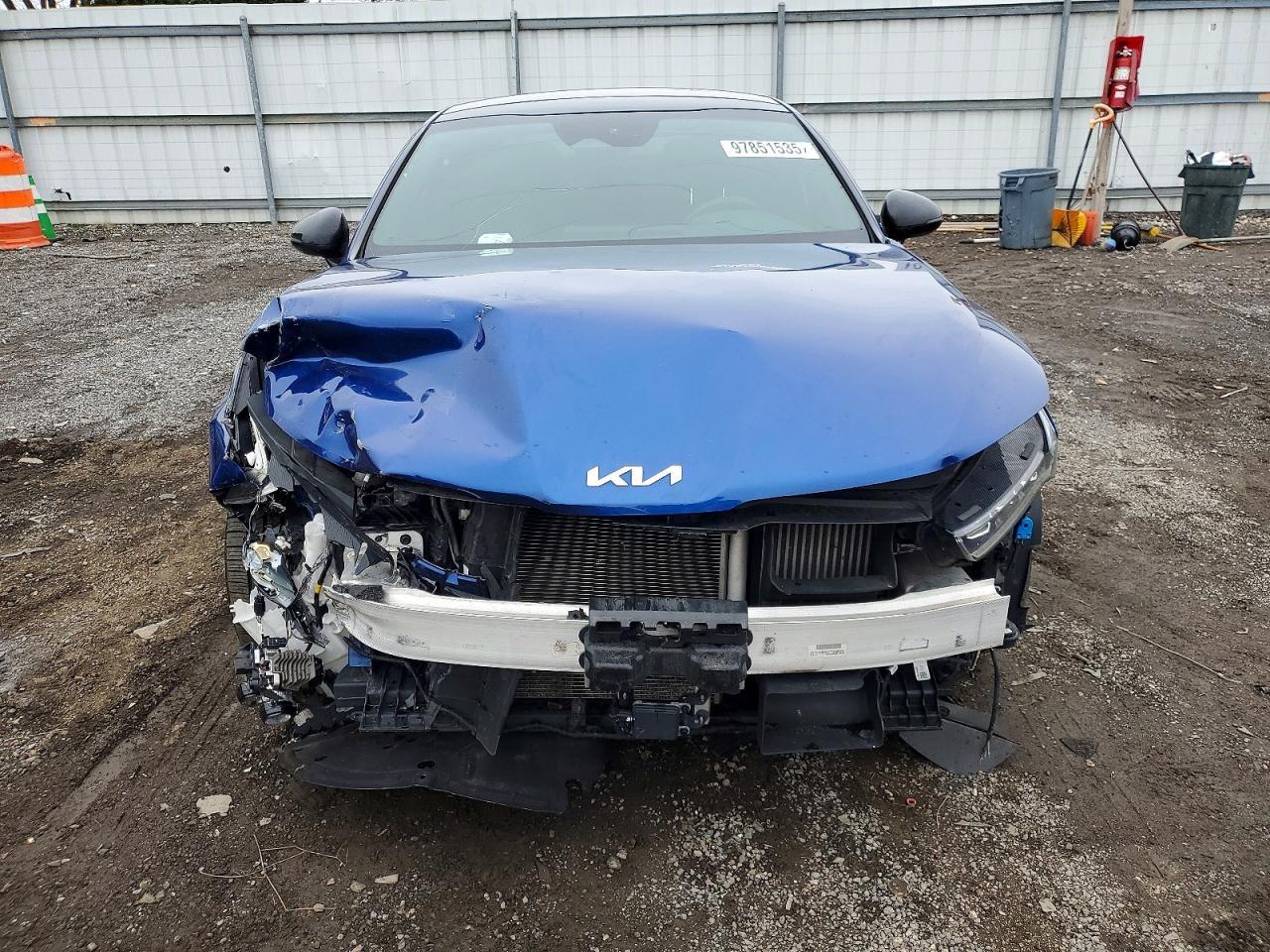 2022 KIA K5