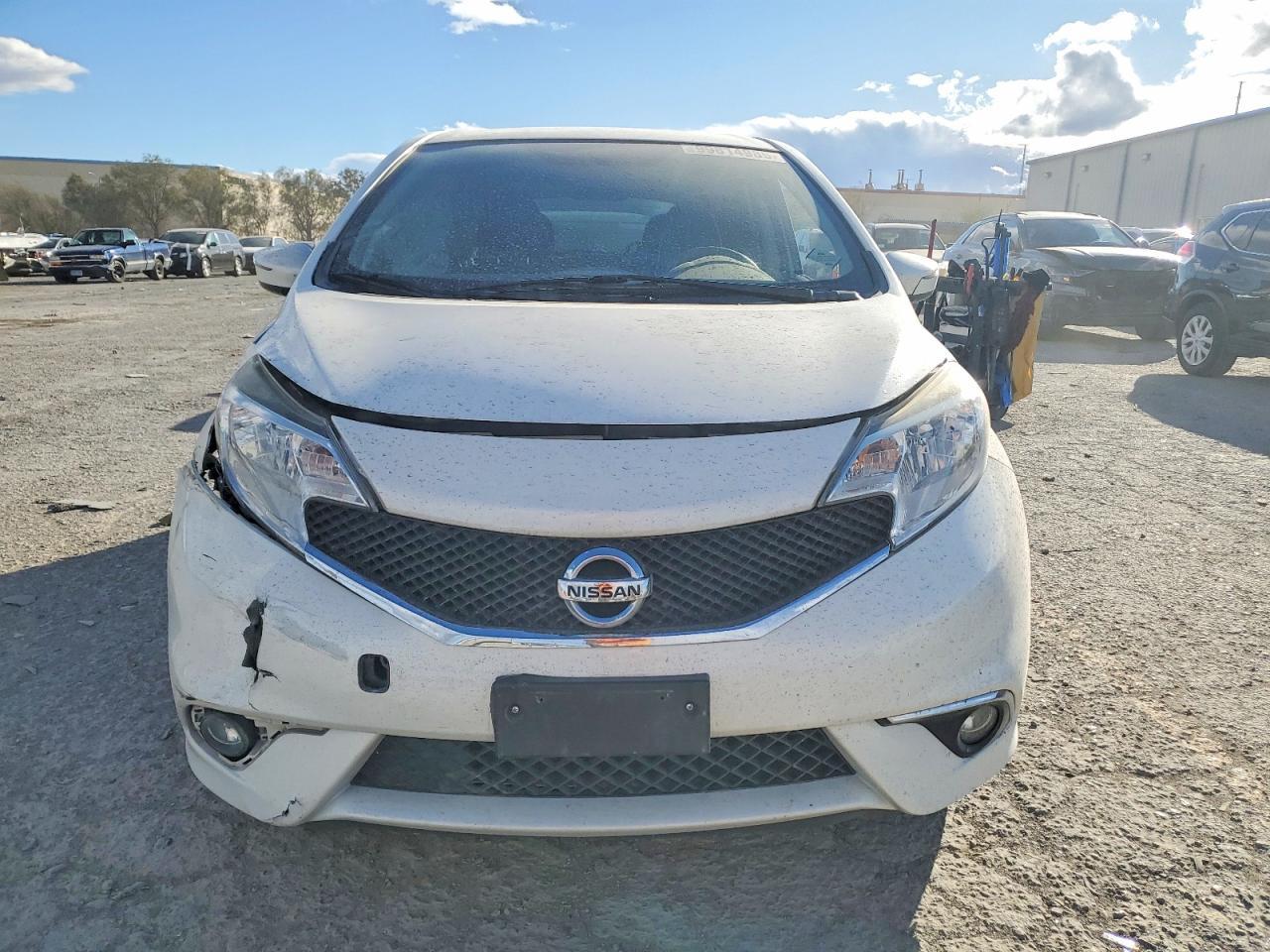 2015 NISSAN Versa Note