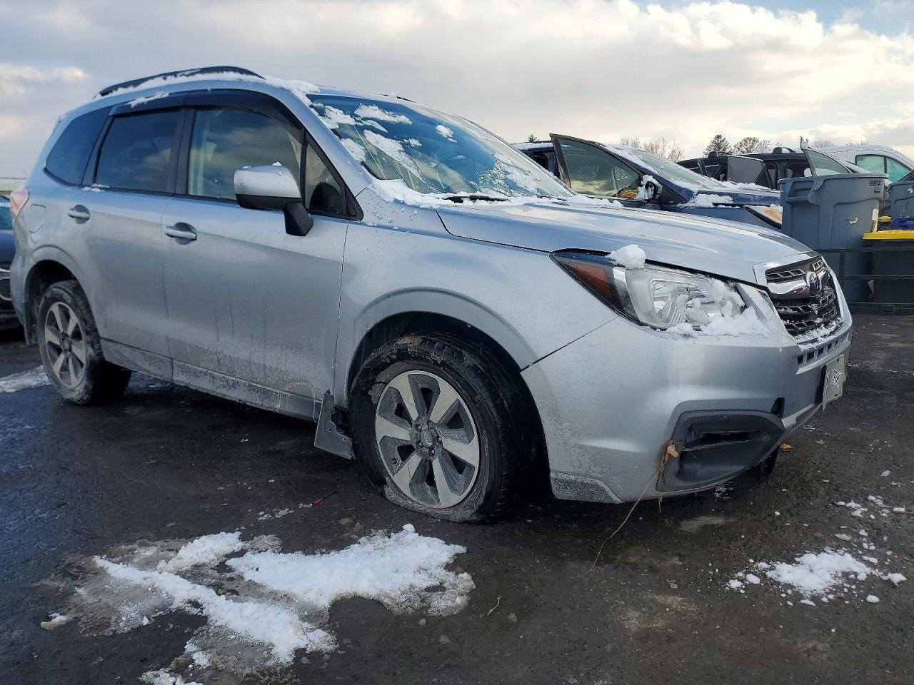 2018 SUBARU FORESTER
