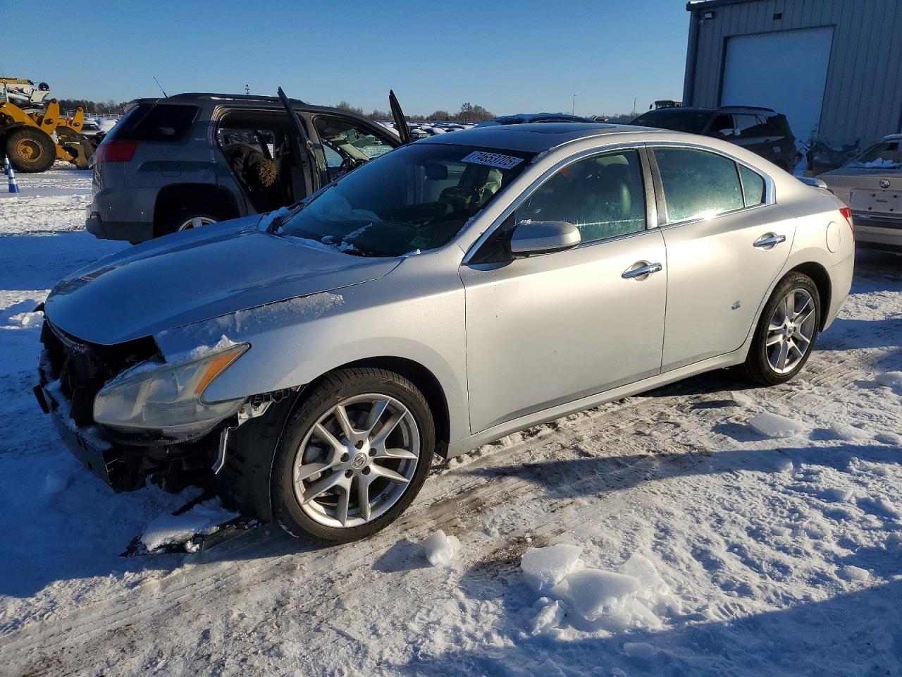 2009 NISSAN Maxima