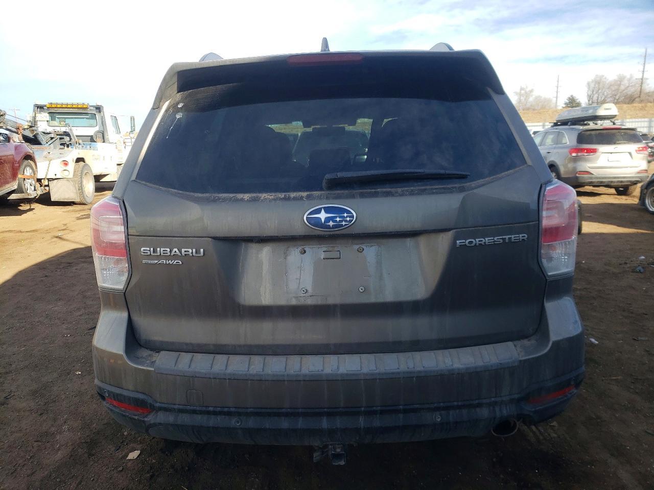 2018 SUBARU FORESTER
