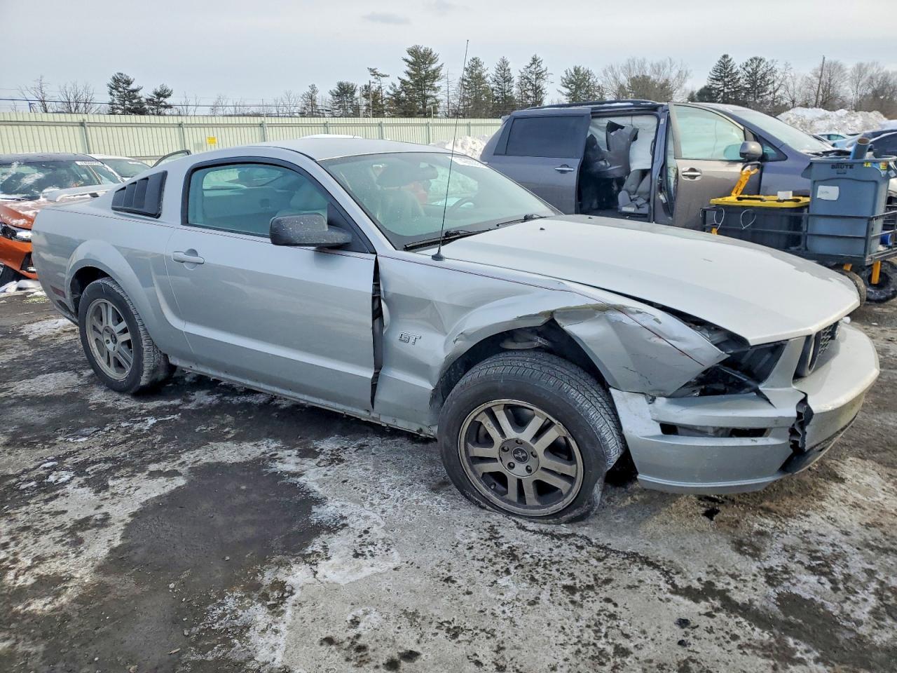 2006 FORD MUSTANG