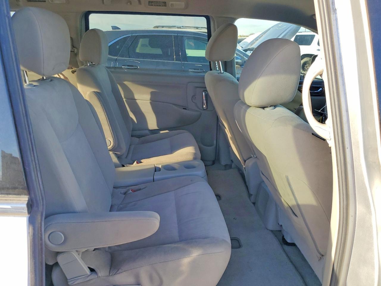 2017 NISSAN Quest