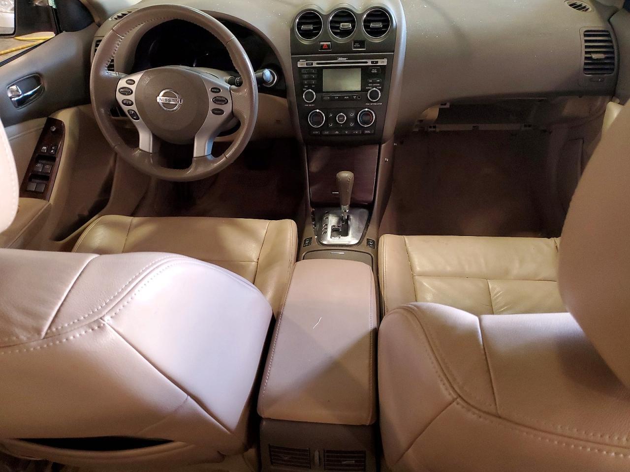 2010 NISSAN ALTIMA