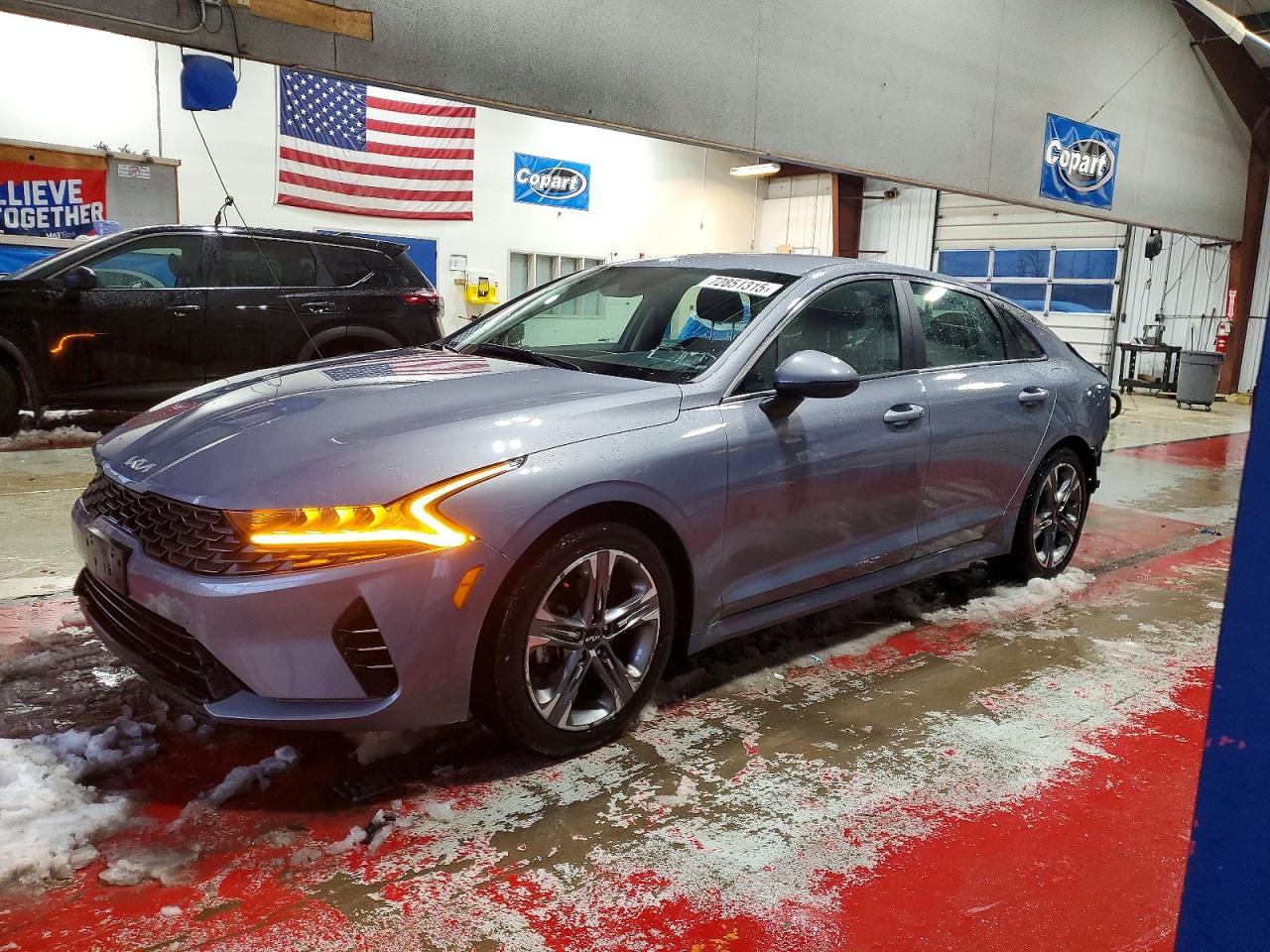 2022 KIA K5