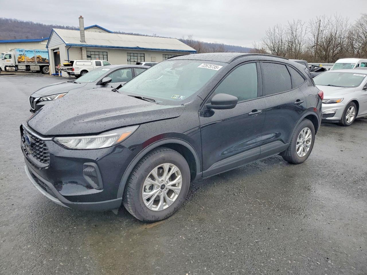 2025 FORD ESCAPE