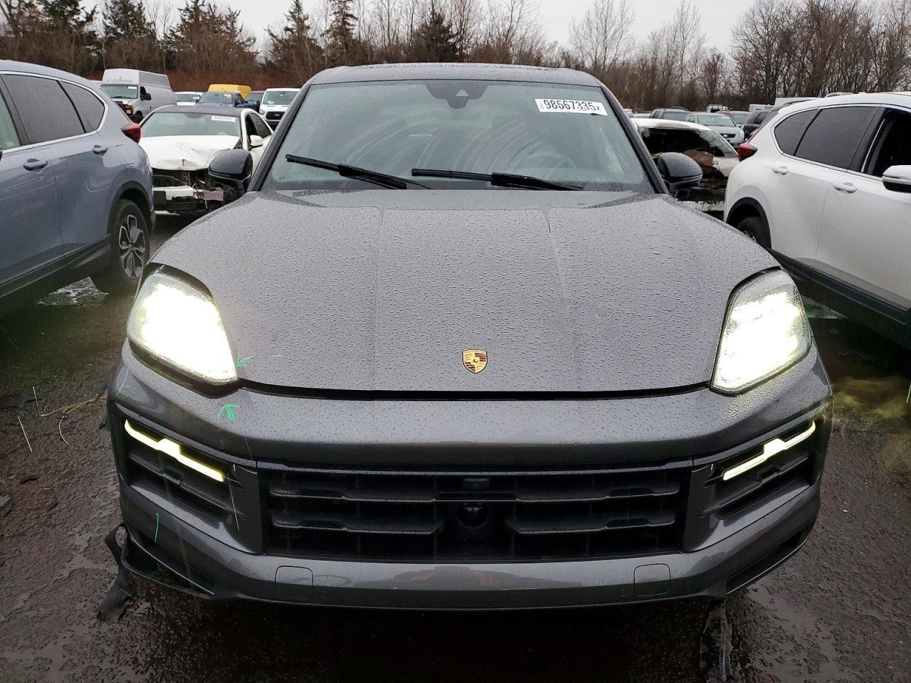 2024 PORSCHE CAYENNE
