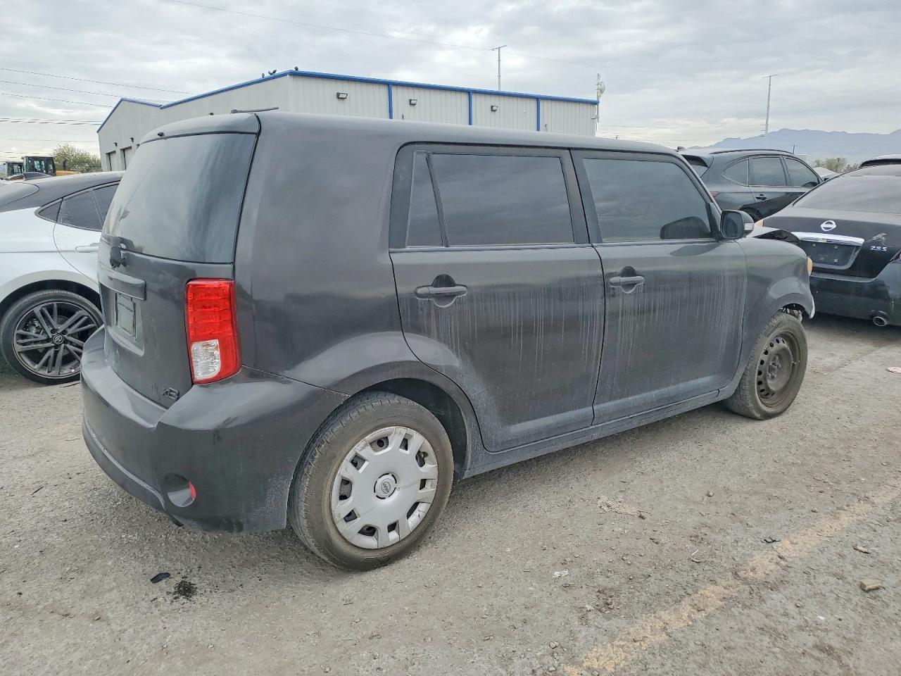 2013 TOYOTA SCION
