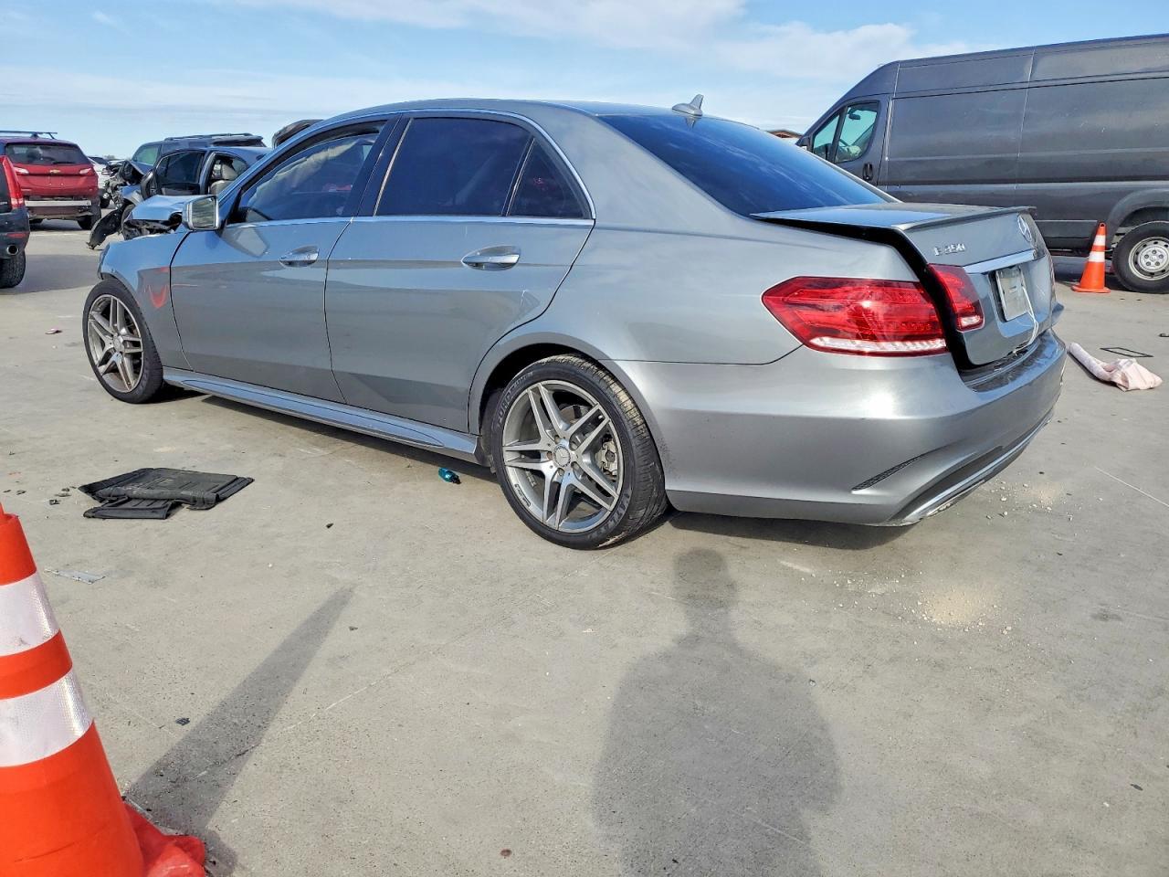 2014 MERCEDES-BENZ E-Class