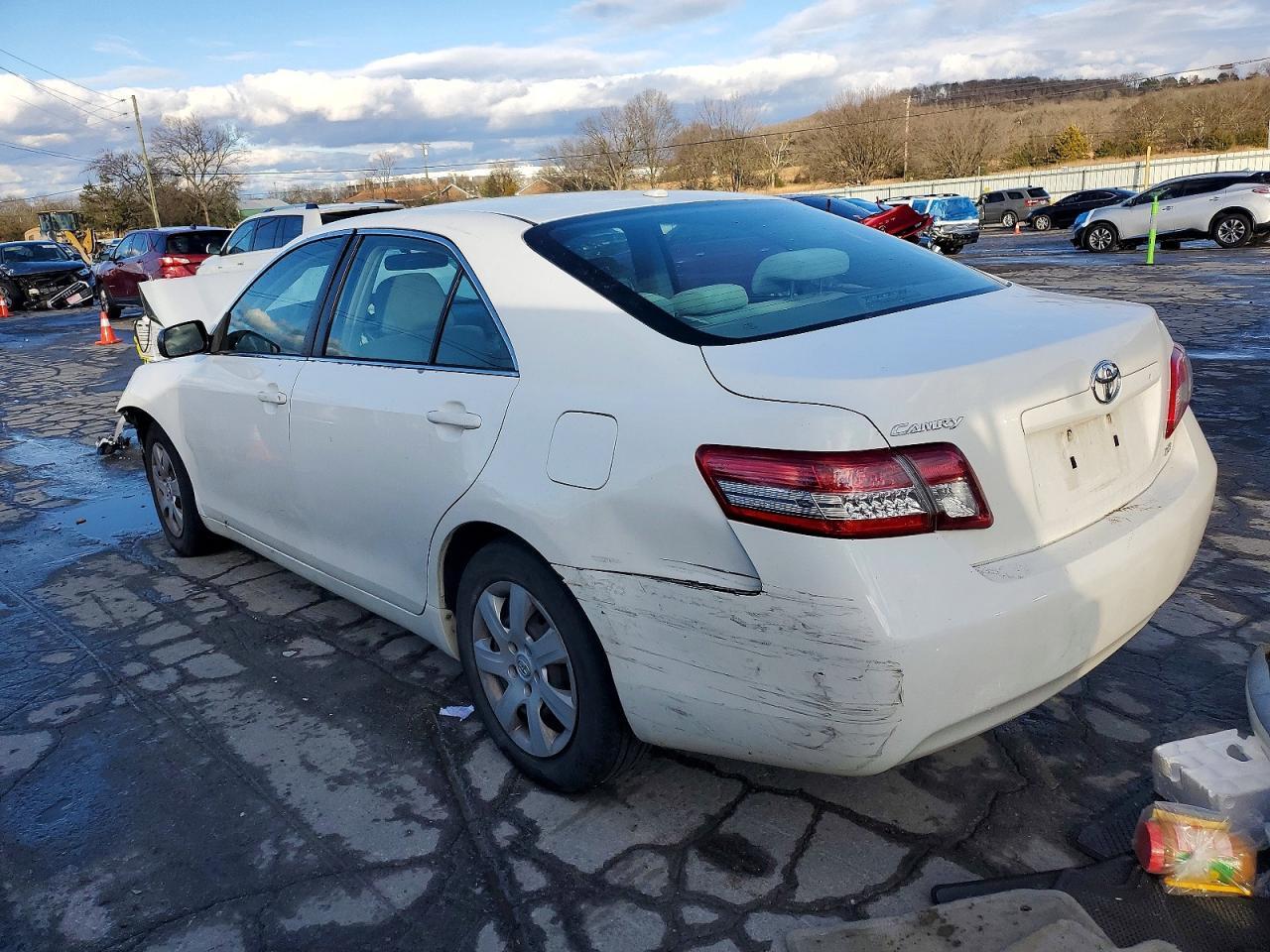 2010 TOYOTA CAMRY