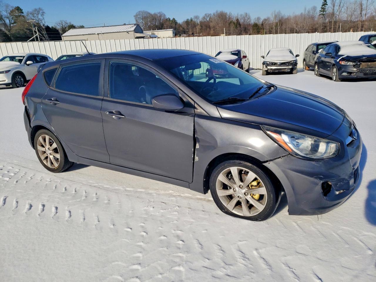 2012 HYUNDAI ACCENT