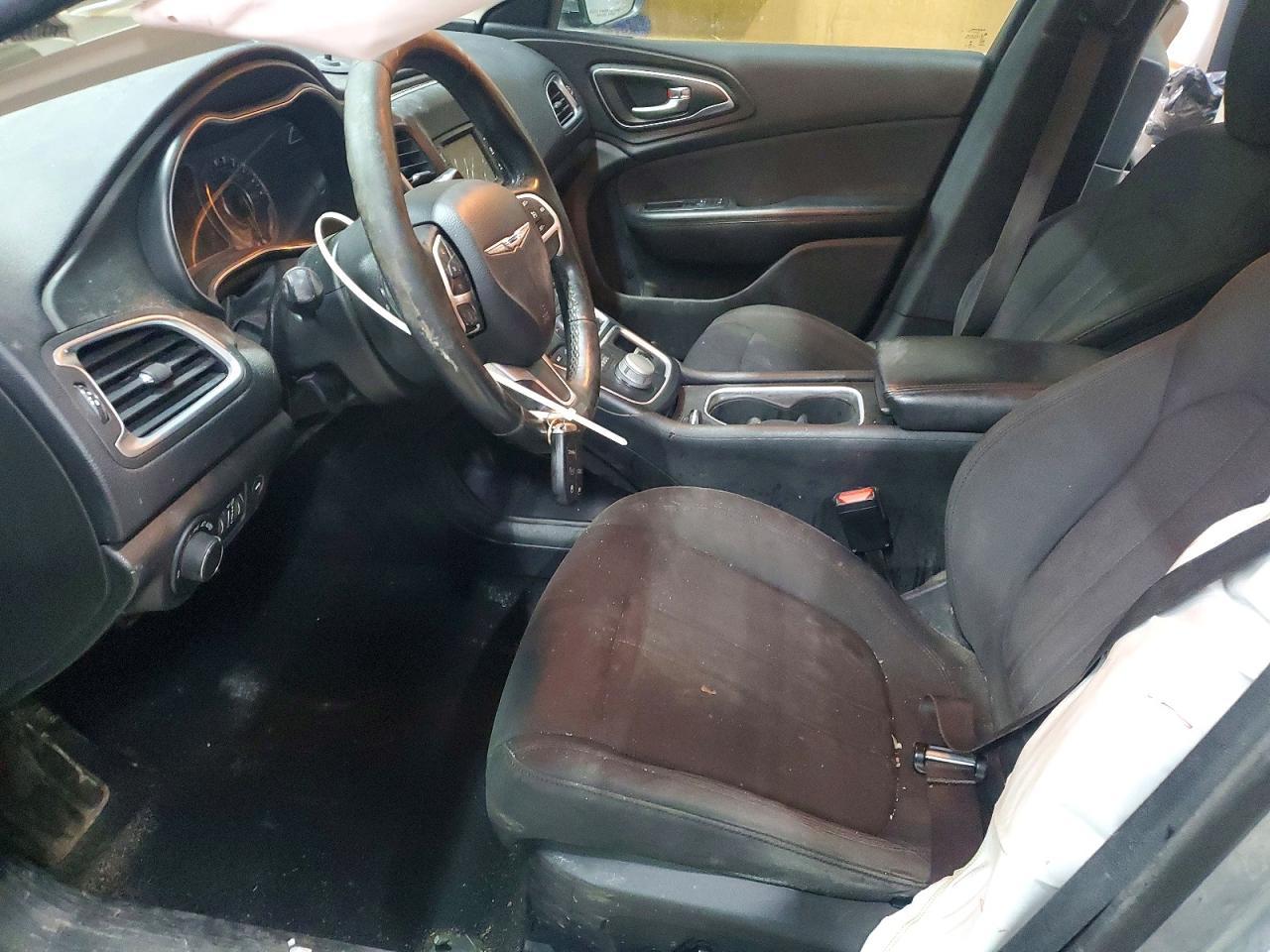 2015 CHRYSLER 200