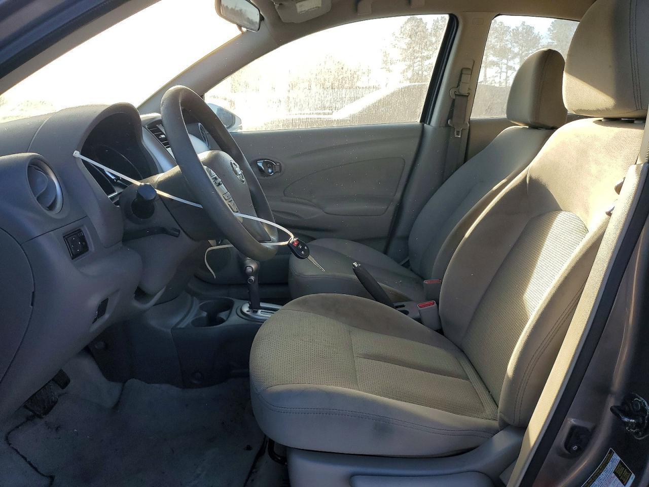 2015 NISSAN VERSA