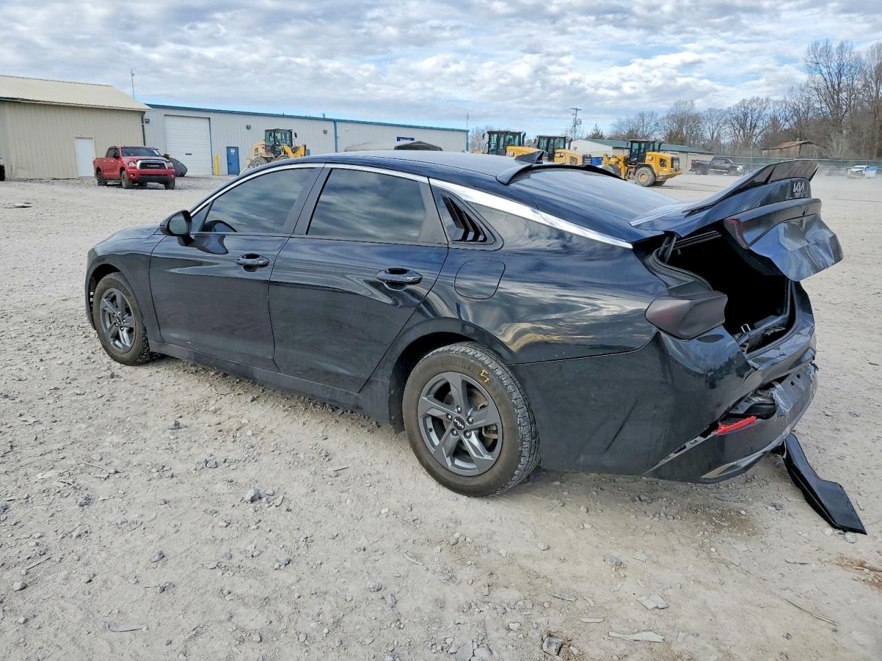 2022 KIA K5